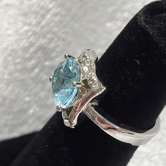 Ring - Picture 2 of 3